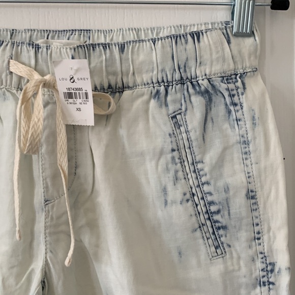 LOU & GREY Acid Wash Print 7.5” Inseam Shorts Size XS New With Tag - Picture 3 of 15
